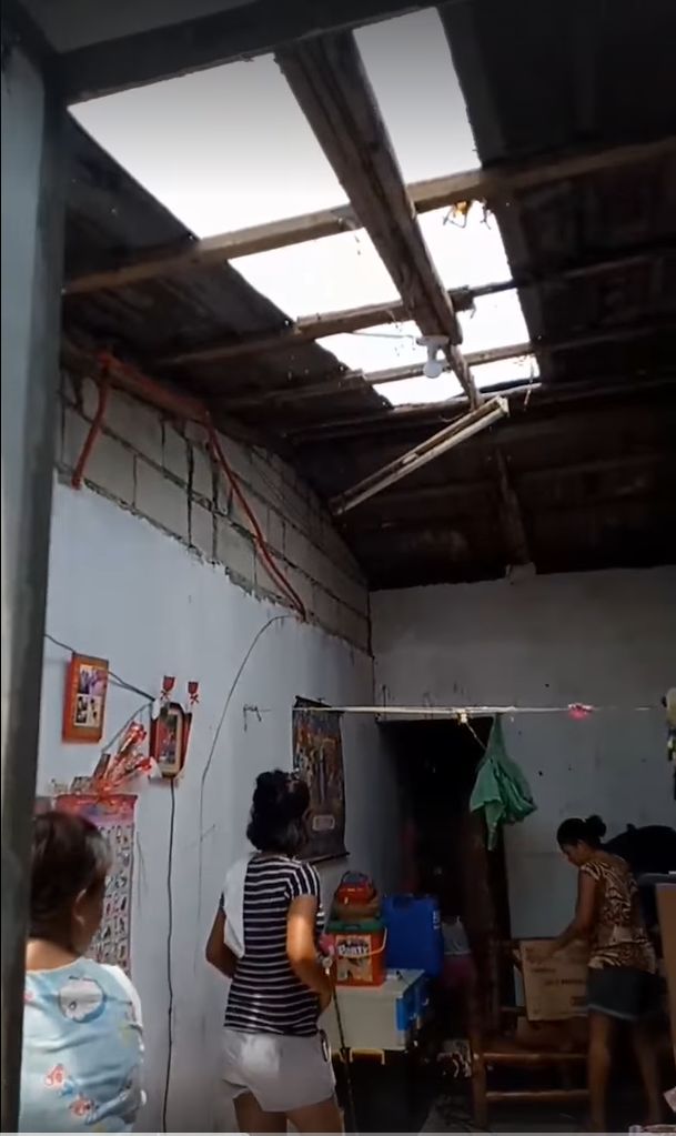 landlady removes roof
